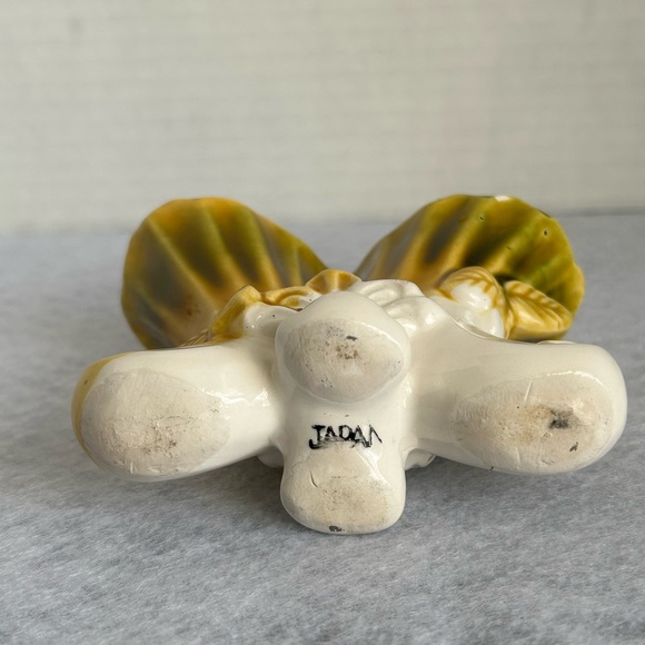 Small Japanese Vase - Picture 3 of 7